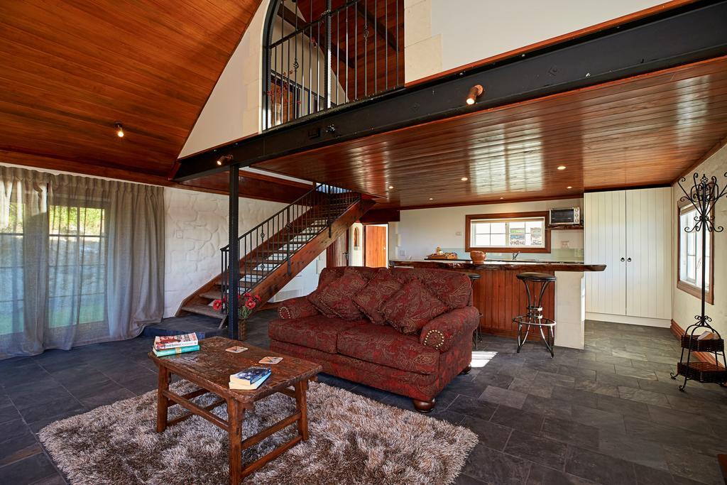 Sky Harbour Villa Кайкура Екстериор снимка